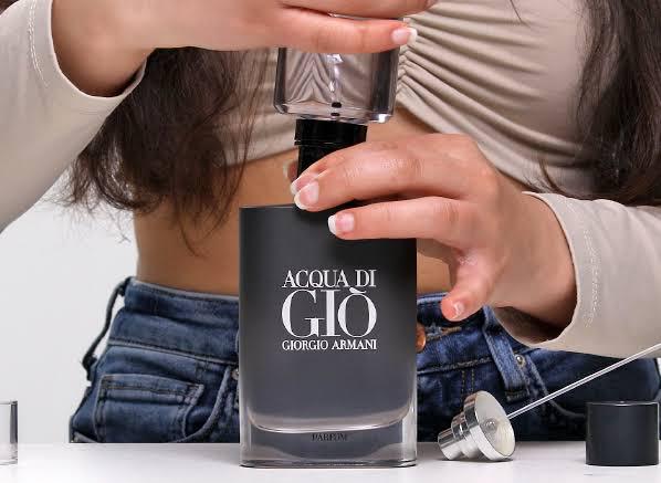 GIORGIO ARMANI Acqua Di Gio For Men Eau De Toilette Spray 3.4 Ounce - Scented